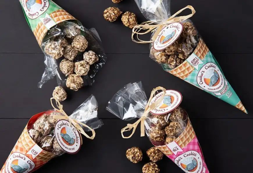 Натуральні ласощі для собак Cooka's Cookies Beijinhos Сардини з свининою, морквою та насінням 50 г 10334 фото
