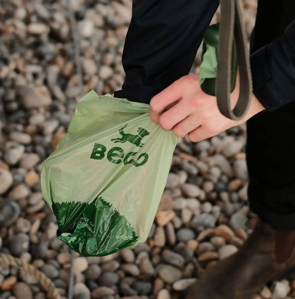 Одноразові пакетики для прибирання за собаками Beco Pets без запаху 120 шт (8 рулонів по 15 шт) 10440 фото