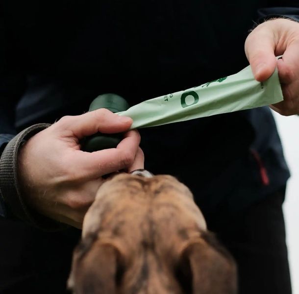 Одноразові пакетики для прибирання за собаками Beco Pets без запаху 120 шт (8 рулонів по 15 шт) 10440 фото